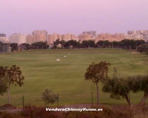 Vendo a inversores parcela en campo de golf de Alicante