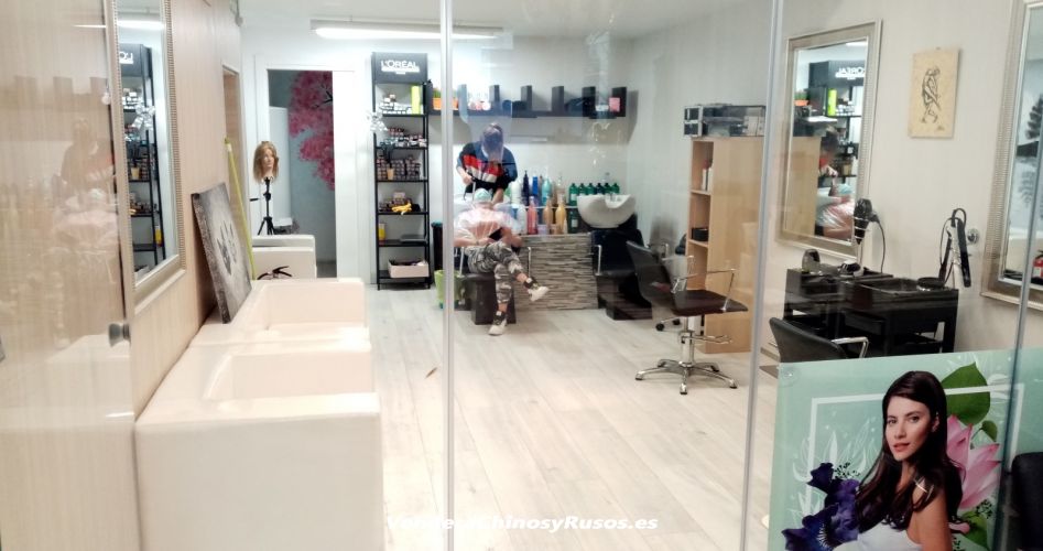 Venta de negocio peluquería y estética en Almeria