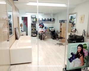 Venta de negocio peluquería y estética en Almeria