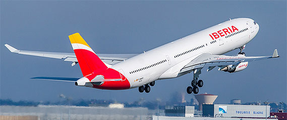 Primeros vuelos de Iberia a China